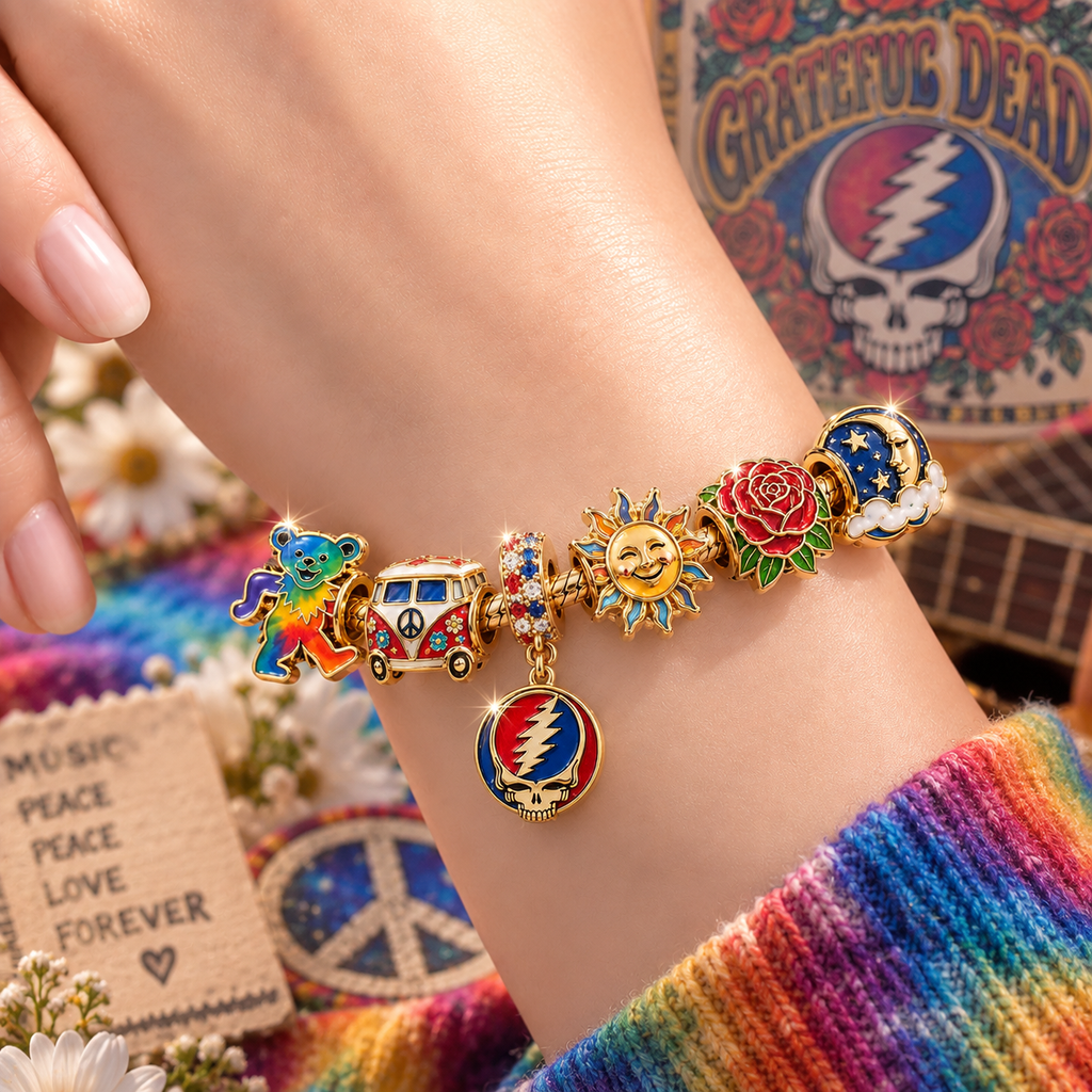 GRFD Gold Charm Bracelet Set VTH